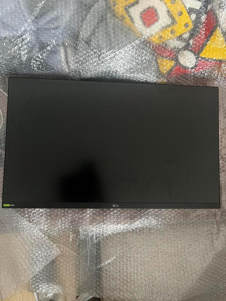 LG UltraGear 27", Informatique & Logiciels, Moniteurs, Comme neuf, 151 à 200 Hz, DisplayPort, HDMI, Gaming, Connexion casque, Réglable en hauteur