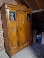 Antieke Kleerkast., Ophalen