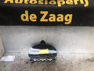 Instrumentenpaneel van een Honda Civic beschikbaar voor biedingen