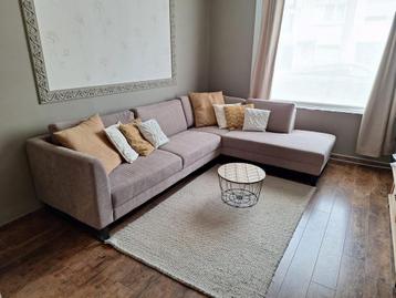 Hoekzetel beige beschikbaar voor biedingen