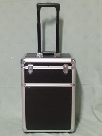 trousse de coiffeur, 35 à 45 cm, Comme neuf, Enlèvement, Métal