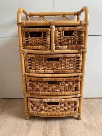 Rotan Ladekast beschikbaar voor biedingen