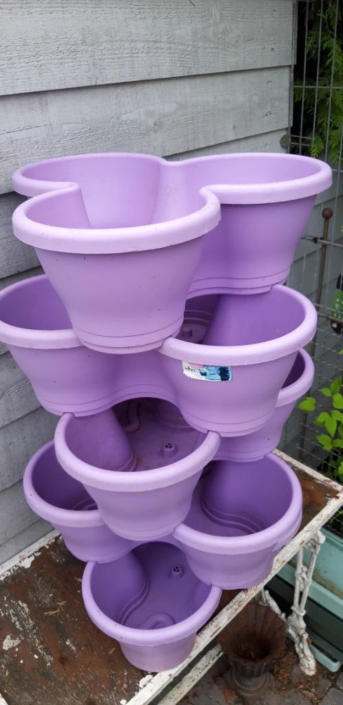 Stapelbare plantbakken ELHO Corsica., Tuin en Terras, Bloembakken en Plantenbakken, Gebruikt, Kunststof, Balkon, Tuin, 60 cm of meer