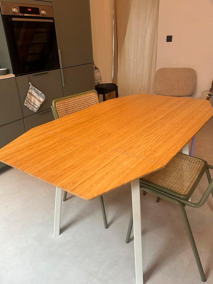 Tafel (verstelbaar) Ikea, Huis en Inrichting, Tafels | Eettafels, Zo goed als nieuw, Ophalen