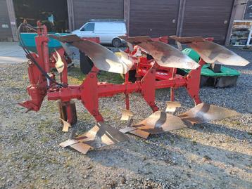 Landbouwmachines, maaier, ploeg, gyroversnipperaar, zaaimach beschikbaar voor biedingen