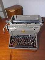 Ancienne machine à écrire vintage., Enlèvement