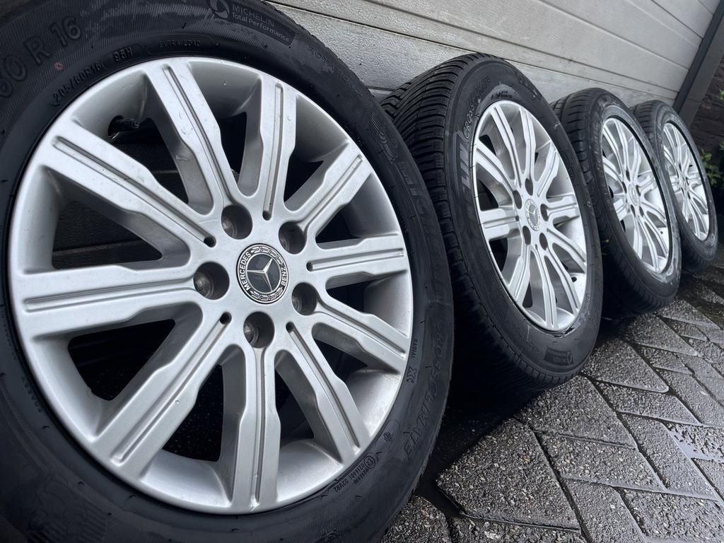 Originele set 16 inch Mercedes Citan W420 velgen zomerbanden, Gebruikt, -, Banden en Velgen, Zomerbanden