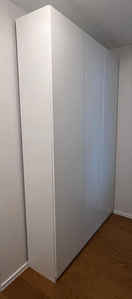 Deux armoires garde-robe Malm, Maison & Meubles, Armoires | Penderies & Garde-robes, Enlèvement