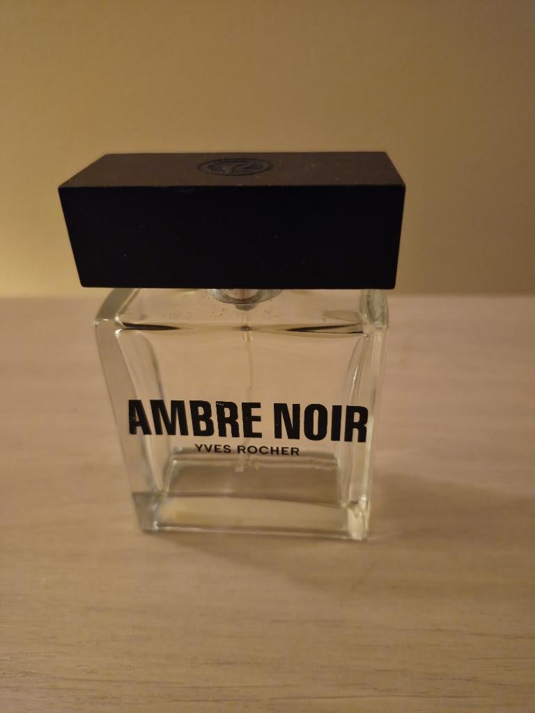 Een lege parfumfles zwart amber 50 ml, Ophalen of Verzenden, Gebruikt, Parfumfles