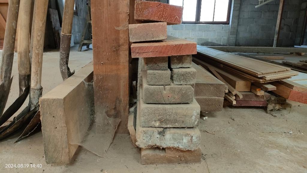 ongeschaafde houten balken, Bricolage & Construction, Bois & Planches, Utilisé, Poutre, Autres essences de bois, 300 cm ou plus