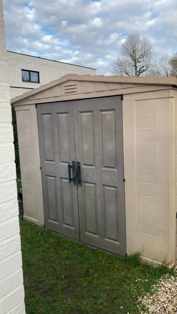 Tuinberging Keter, Tuin en Terras, Tuinhuizen, Gebruikt, Tuinhuis, Kunststof, Minder dan 250 cm, 200 tot 400 cm, 2 ramen, Ophalen