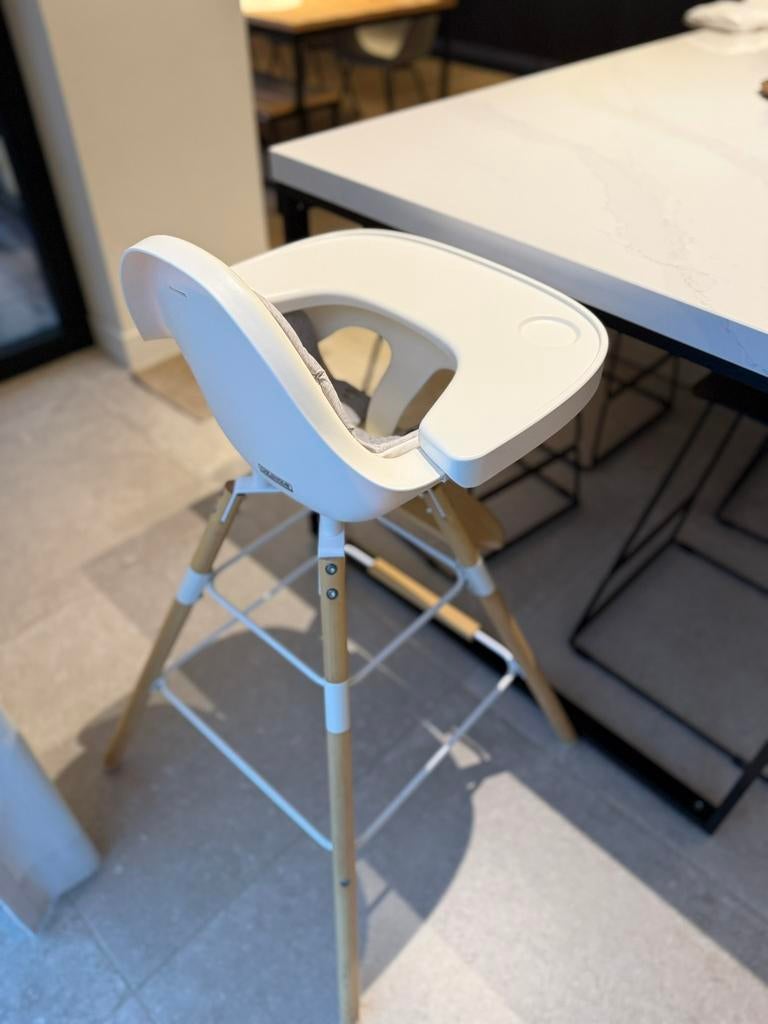 Childhome Evolu 2 kinderstoel + extra set poten en eetblad, Ophalen, Zo goed als nieuw