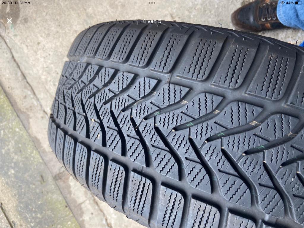 Pneus d'hiver, Lassa, 215/55/17., Véhicule de tourisme, Enlèvement, Utilisé, Pneus hiver