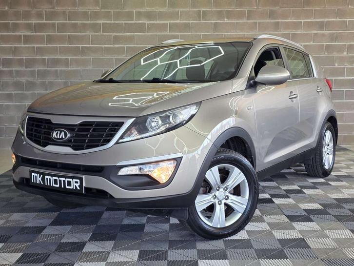 Kia Sportage 1.6 ESSENCE 135CV - CRUISE - BLUETOOTH - CL, Auto's, Kia, Bedrijf, Te koop, Sportage, Achteruitrijcamera, Airconditioning