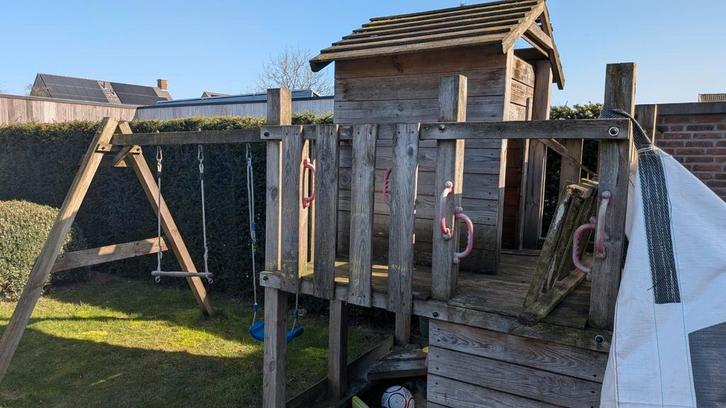 Gratis Aftebreken speelhuisje (stookhout), Tuin en Terras, Tuinhuizen, Ophalen