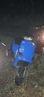 Piaggio zip type 3 2t, Enlèvement, Essence, Zip