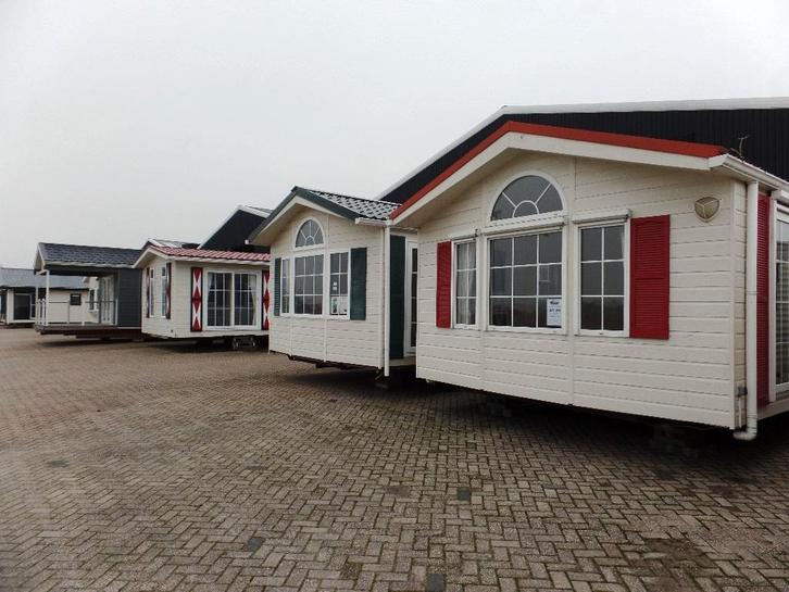 Chalets en woonwagens met dubbel glas en CV te koop, Caravans en Kamperen, Stacaravans, tot en met 6, Ophalen