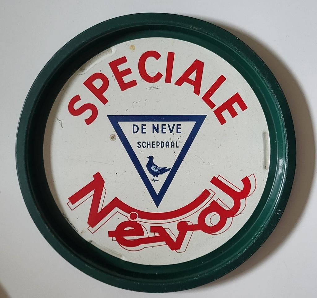 Assiette en fer blanc Neval Speciale Schepdaal., Collections, Marques & Objets publicitaires, Panneau publicitaire, Enlèvement ou Envoi
