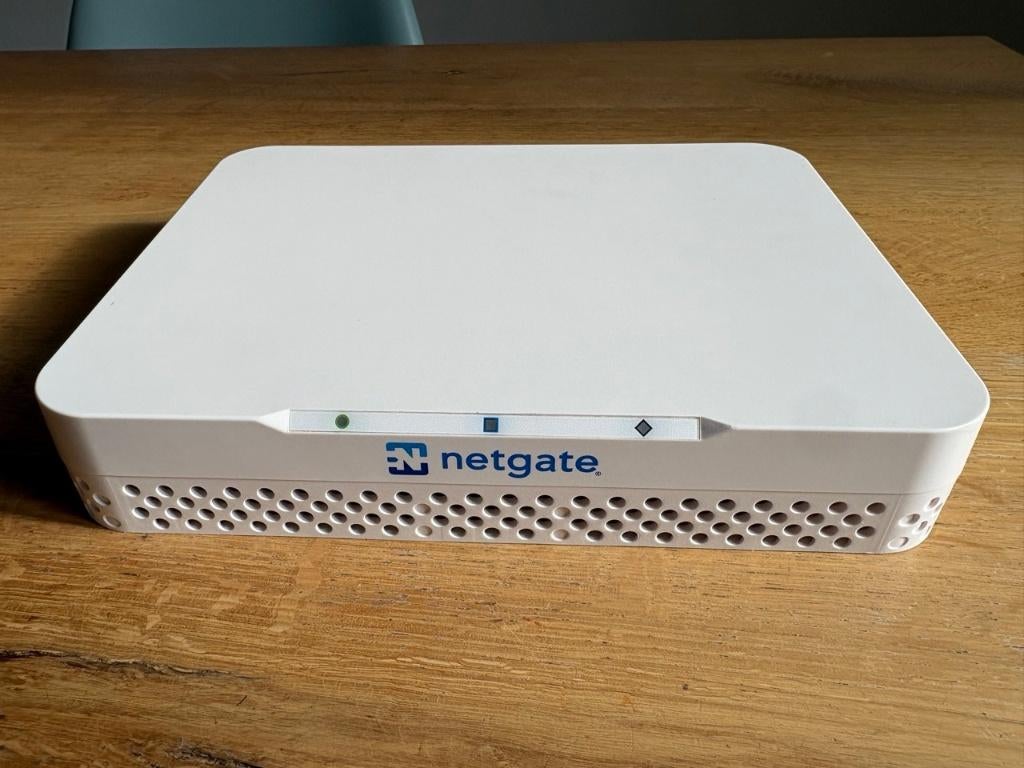 Netgate 4100 pfSense+ firewall router (2.5GbE, fanless), Ophalen of Verzenden, Zo goed als nieuw, Router, Netgate