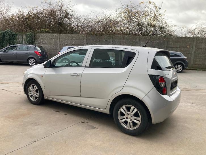 Chevrolet Aveo 1.4 essence 11/2013 avec 53000 km*GARANTIE*5D, Autos, Chevrolet, Entreprise, Achat, Aveo, ABS, Airbags, Air conditionné