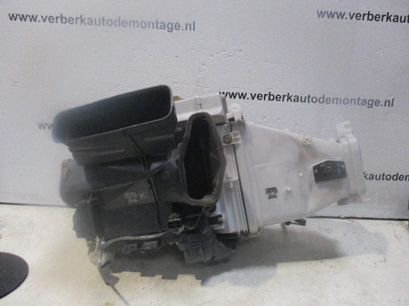 BOITIER VENTILATEUR Toyota Celica (T20) (87228-28160), Autos : Pièces & Accessoires, Climatisation & Chauffage, Toyota, Utilisé