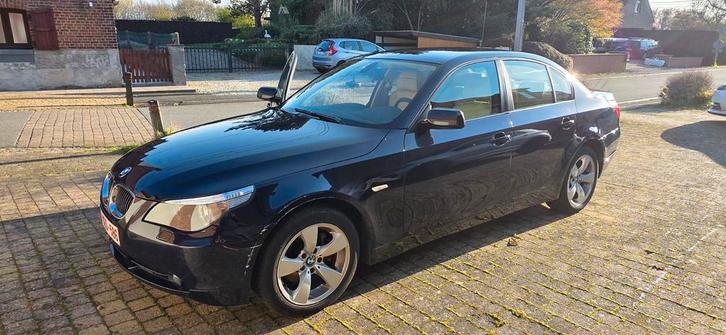 BMW 530i 168000km automaat blauw TC ok, Auto's, BMW, Automaat, Blauw, Blauw, Ophalen