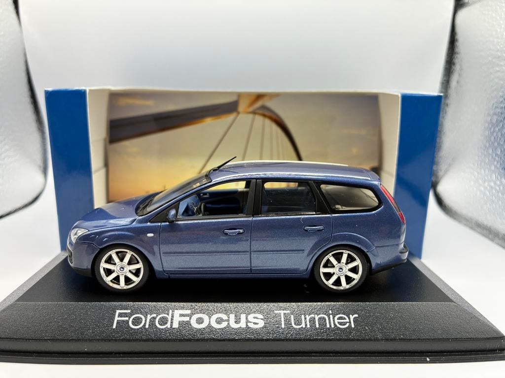Ford Focus Turnier (Type C170/C307) 2004 -MiniChamps, Hobby en Vrije tijd, Verzenden, Nieuw, Auto, MiniChamps