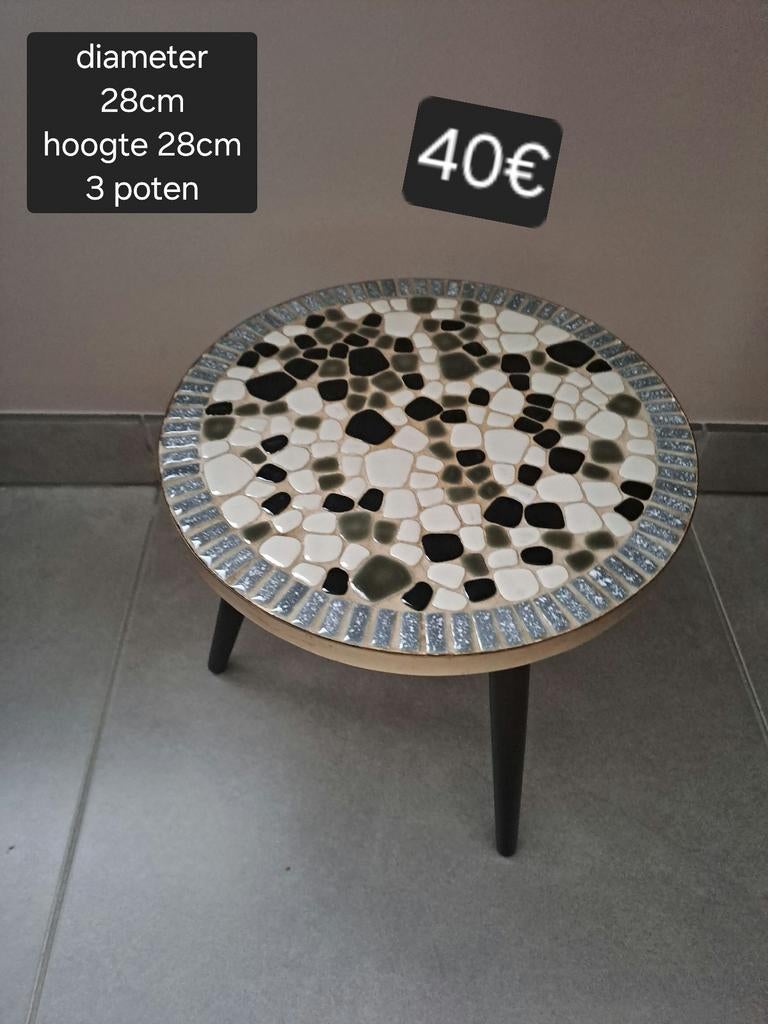 Vintage bijzettafel (drie poten), Antiek en Kunst, Antiek | Meubels | Tafels, Ophalen