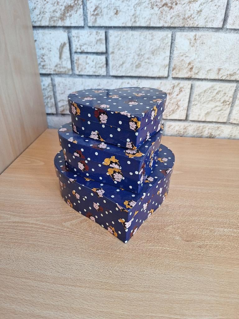 Betty Boop boite en coeur signé., Enlèvement ou Envoi, Neuf, Humain