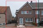 Charmante halfopen woning, 1000 tot 1500 m², Provincie Oost-Vlaanderen, 3 kamers, Hoekwoning