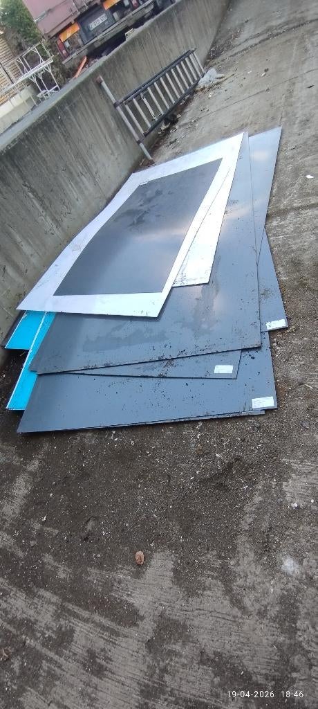 pvc plaat, Ophalen, Zo goed als nieuw