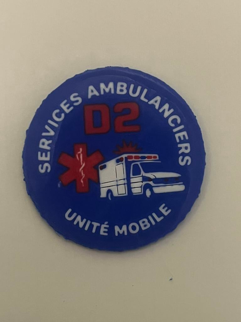 Ambulancedienst D2 mobiele eenheid met klittenbandsluiting, Verzamelen, Speldjes, Pins en Buttons, Nieuw, Verzenden
