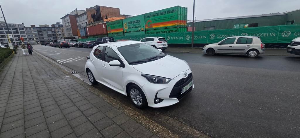 2025 toyota yaris automaat hybrid benzine 1.5 km19.000, Automaat, Euro 6, Bedrijf, 1500 cc