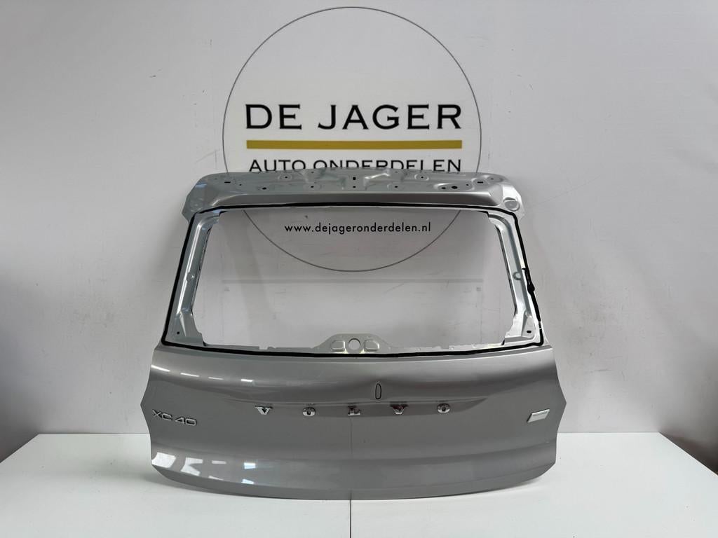 VOLVO XC40 XC 40 HAYON COFFRE 2017-, Autos : Pièces & Accessoires, Arrière, Gunnar Engellaus vag 8
405 31  Gothenburg, SE, Info@volvocars.com