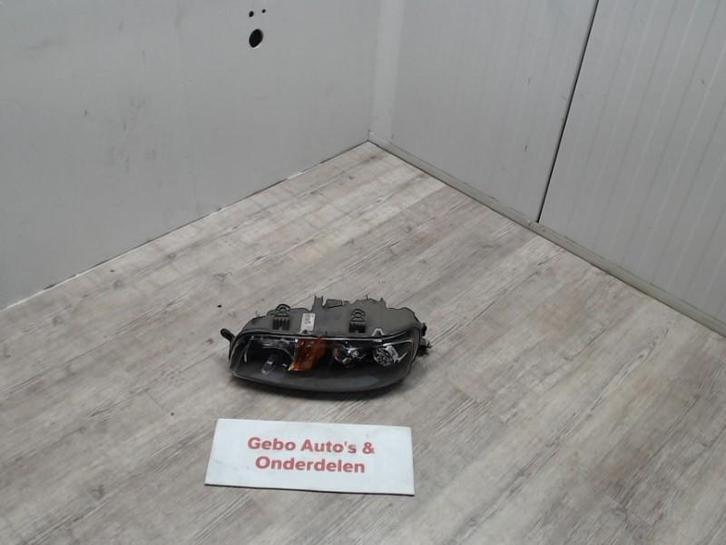 PHARE / OPTIQUE AVANT GAUCHE Fiat Punto II (188), Autos : Pièces & Accessoires, Éclairage, Fiat, Utilisé