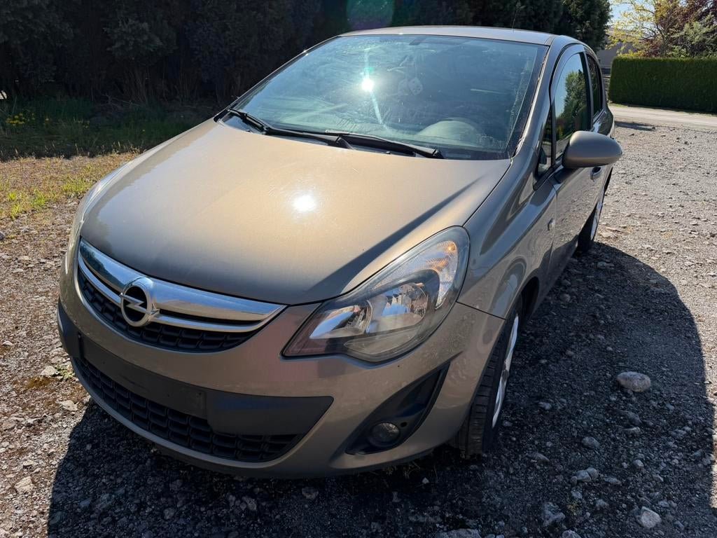 Opel corsa 1200 cc. !!! Joint culasse a remplacee!!! 2015, Autos, Achat, Particulier, Corsa, Essence