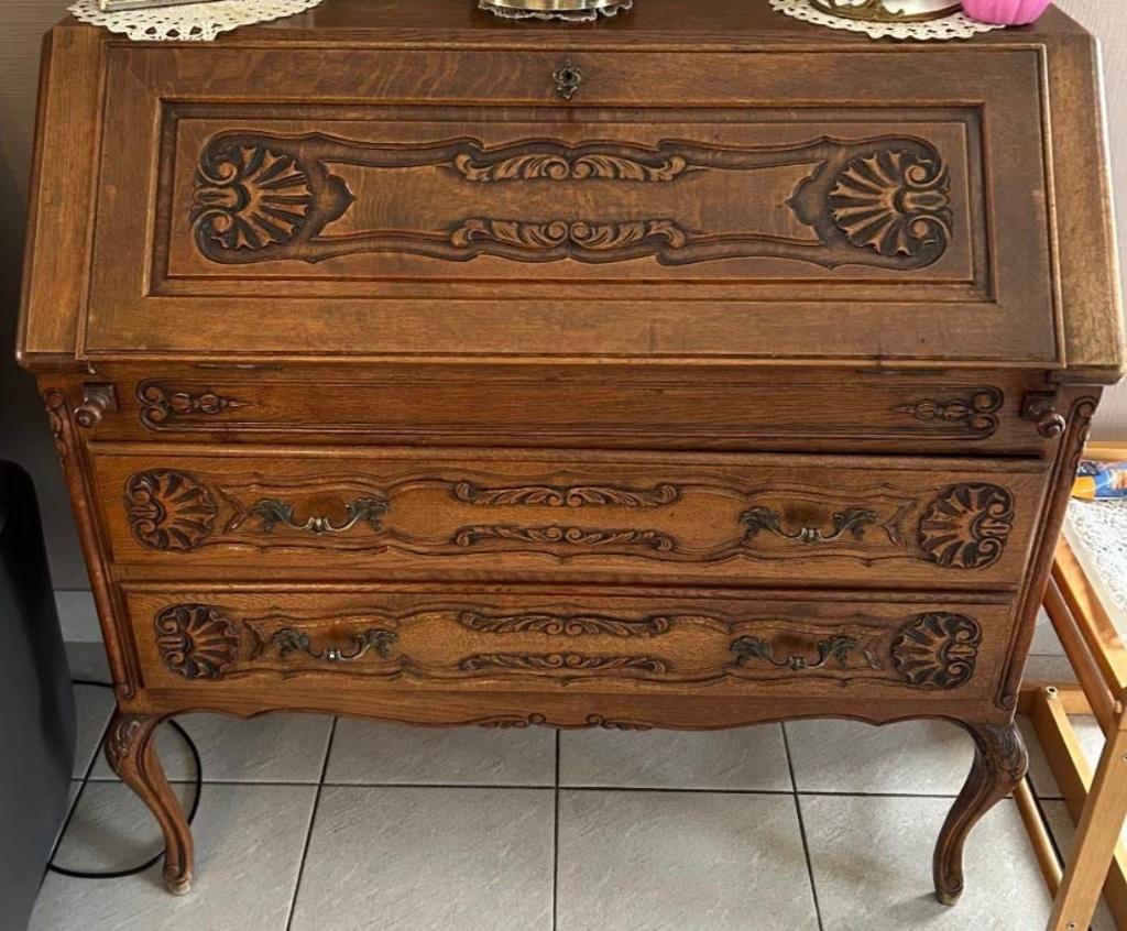 Eiken bureau, Enlèvement