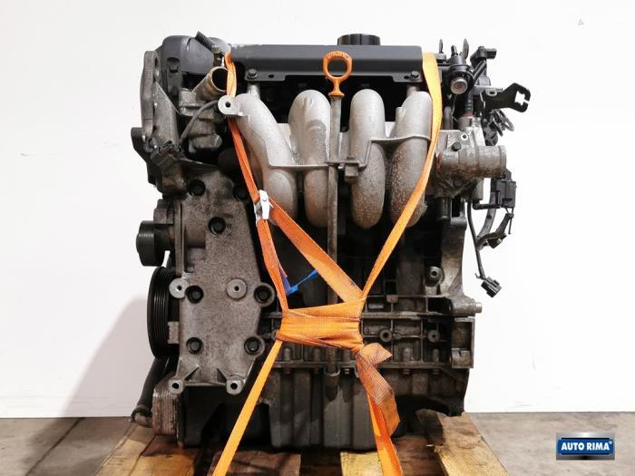 Motor van een Volvo V40, Gebruikt, -, -, Ophalen of Verzenden