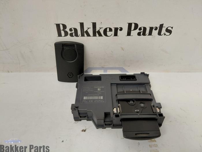 Kontaktslot + Sleutel van een Renault Clio, Auto-onderdelen, Overige Auto-onderdelen, Renault, Gebruikt, 3 maanden garantie