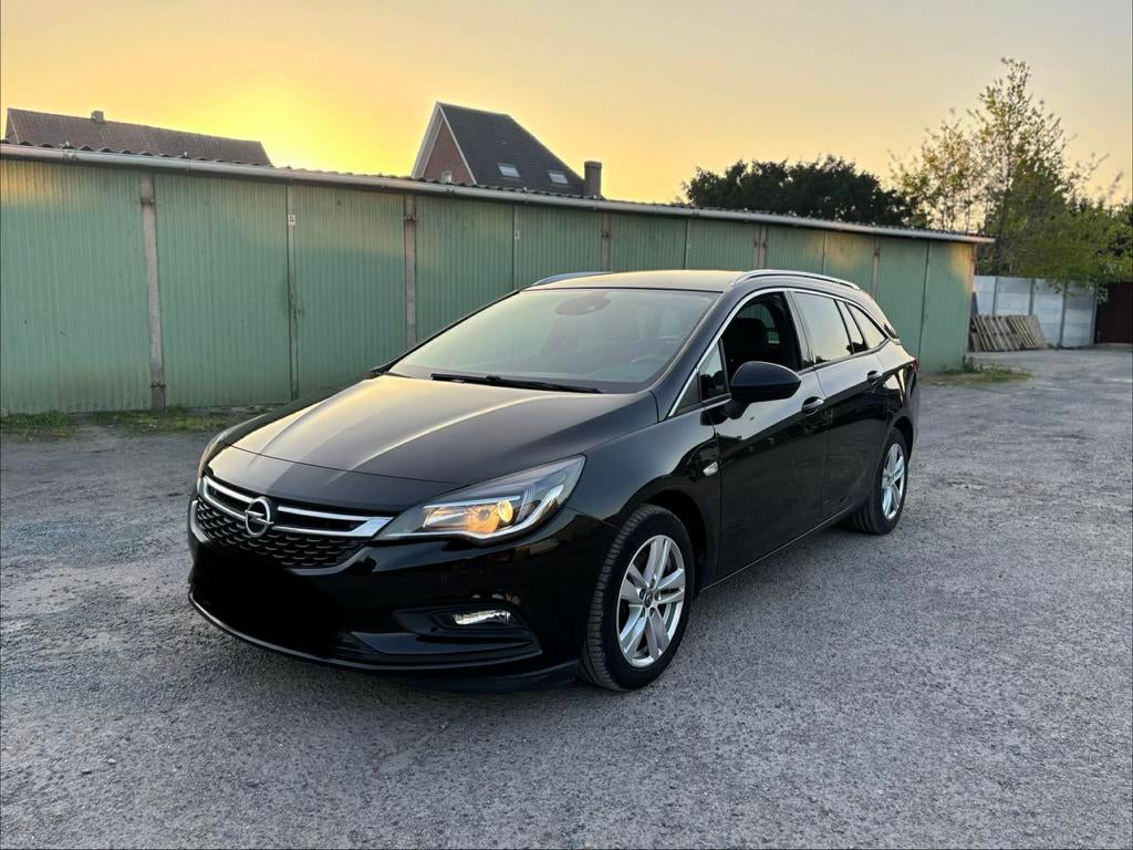 Opel Astra van 2017 met 176.000km‼️✅, Auto's, Navigatiesysteem, 1600 cc, Zwart, 5 deurs