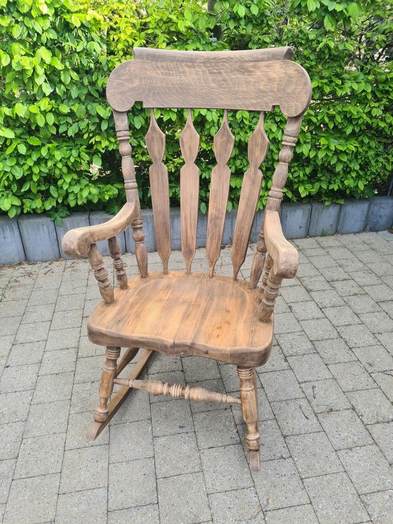 Belle chaise berçante, vieillie, rustique ou cool, Enlèvement