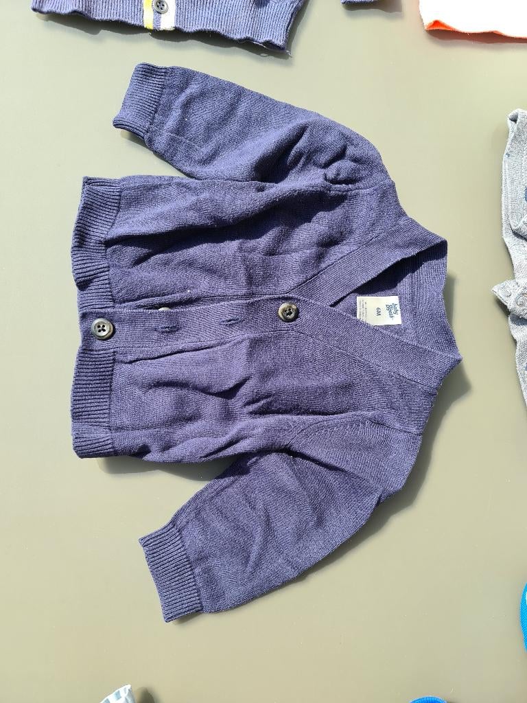 cardigan, gillet, pull, trui met knopen 6m 68cm, Enfants & Bébés, Vêtements de bébé | Taille 68, Enlèvement, Comme neuf