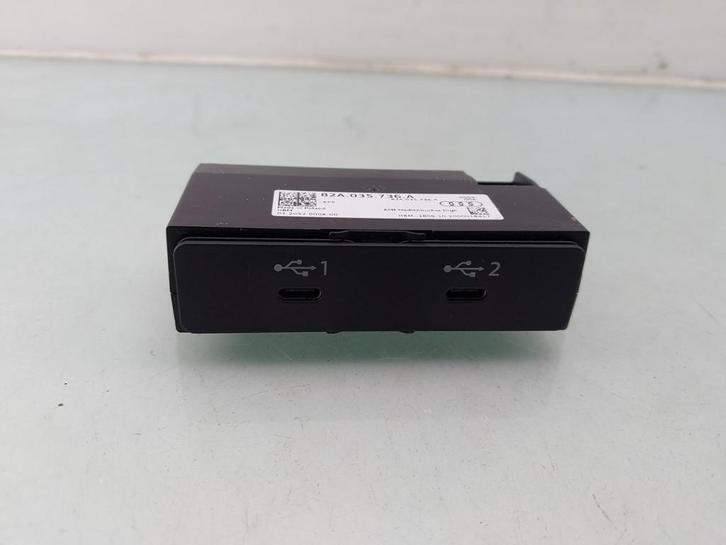 AUX/USB POORT Audi A3 Sportback (8YA) (|82A035736A|), Auto-onderdelen, Overige Auto-onderdelen, Audi, Gebruikt