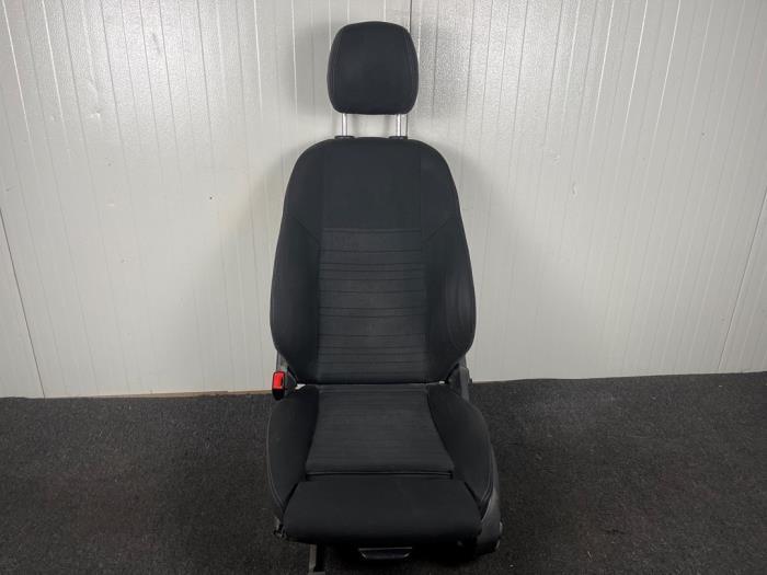 Siège gauche d'un Mercedes C-Klasse, Autos : Pièces & Accessoires, Habitacle & Garnissage, Mercedes-Benz, Utilisé, 3 mois de garantie