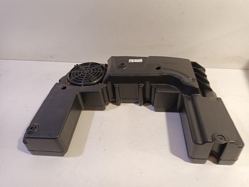 Subwoofer Audi A1, Enlèvement ou Envoi, Van der Ven Autorecycling B.V., Onderdelen@venauto.nl, Ettenseweg 76, 4706 PB Roosendaal, The Netherlands