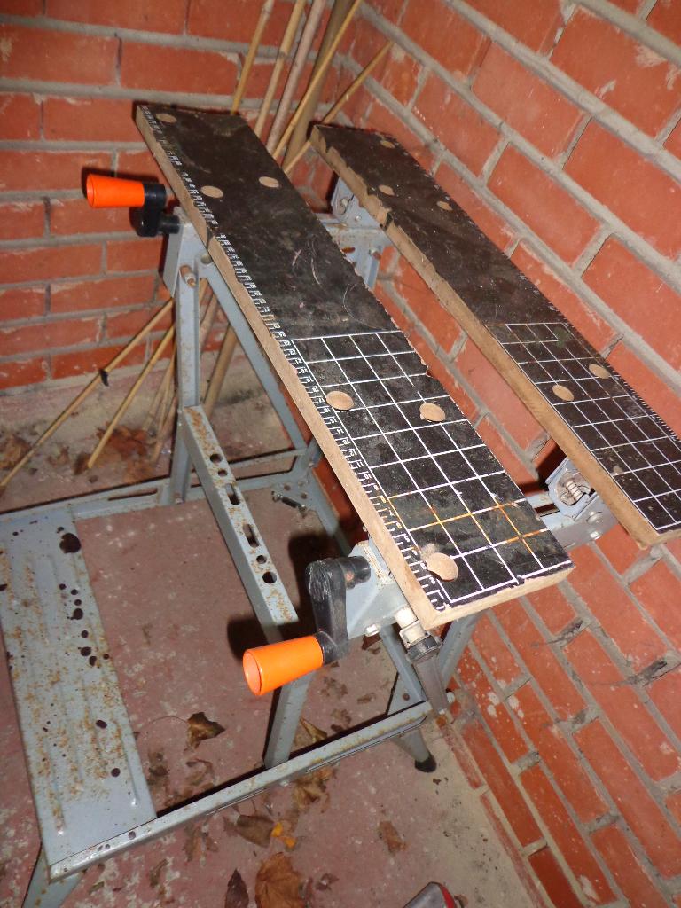 Werktafel, Ophalen, Gebruikt, 70 tot 120 cm, Inklapbaar