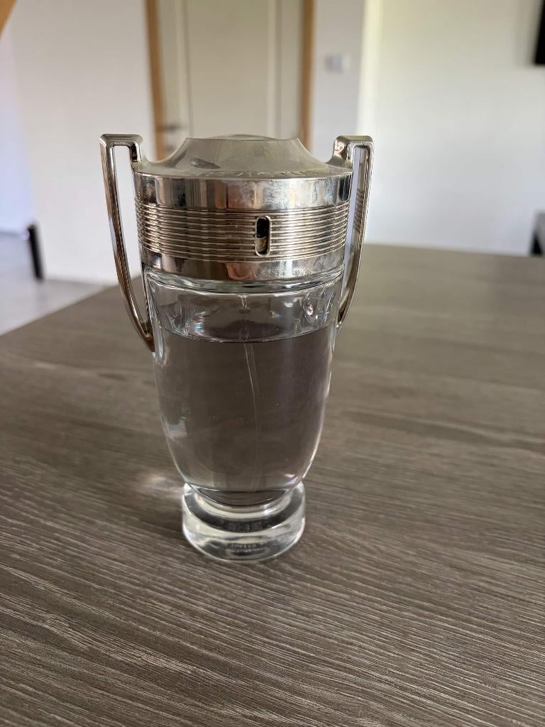Paco rabanne invictus 200ml, Bijoux, Sacs & Beauté, Beauté | Parfums, Enlèvement, Utilisé