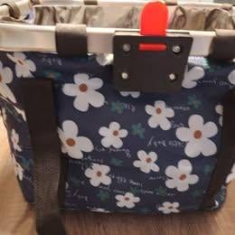 Fietsmand kan voor hond of boodschappen gebruikt worden, Enlèvement, Neuf, Panier de vélo, Fixation au guidon