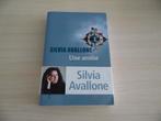 UNE AMITIÈ        SILVIA  AVALLONE, Enlèvement ou Envoi, Comme neuf, Europe autre, Silvia Avalone