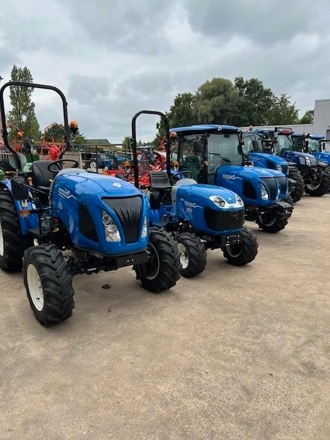 NEW HOLLAND BOOMER 25,35,45,50 NIEUW!, Articles professionnels, Agriculture | Tracteurs, 2500 à 5000, New Holland, jusqu'à 80 ch